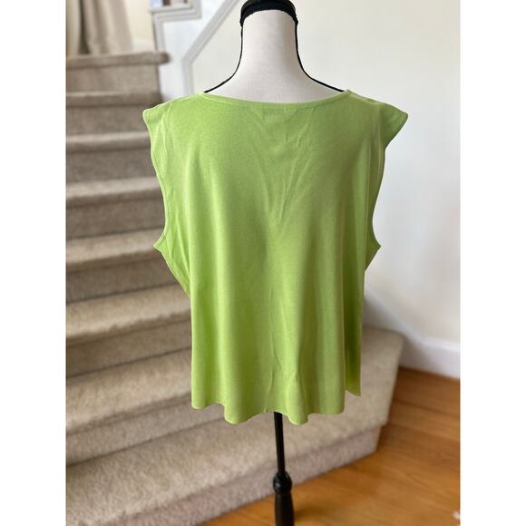 Exclusively Misook Lime Green Sleeveless Scoop Neck Shell Tank - Picture 2 of 5